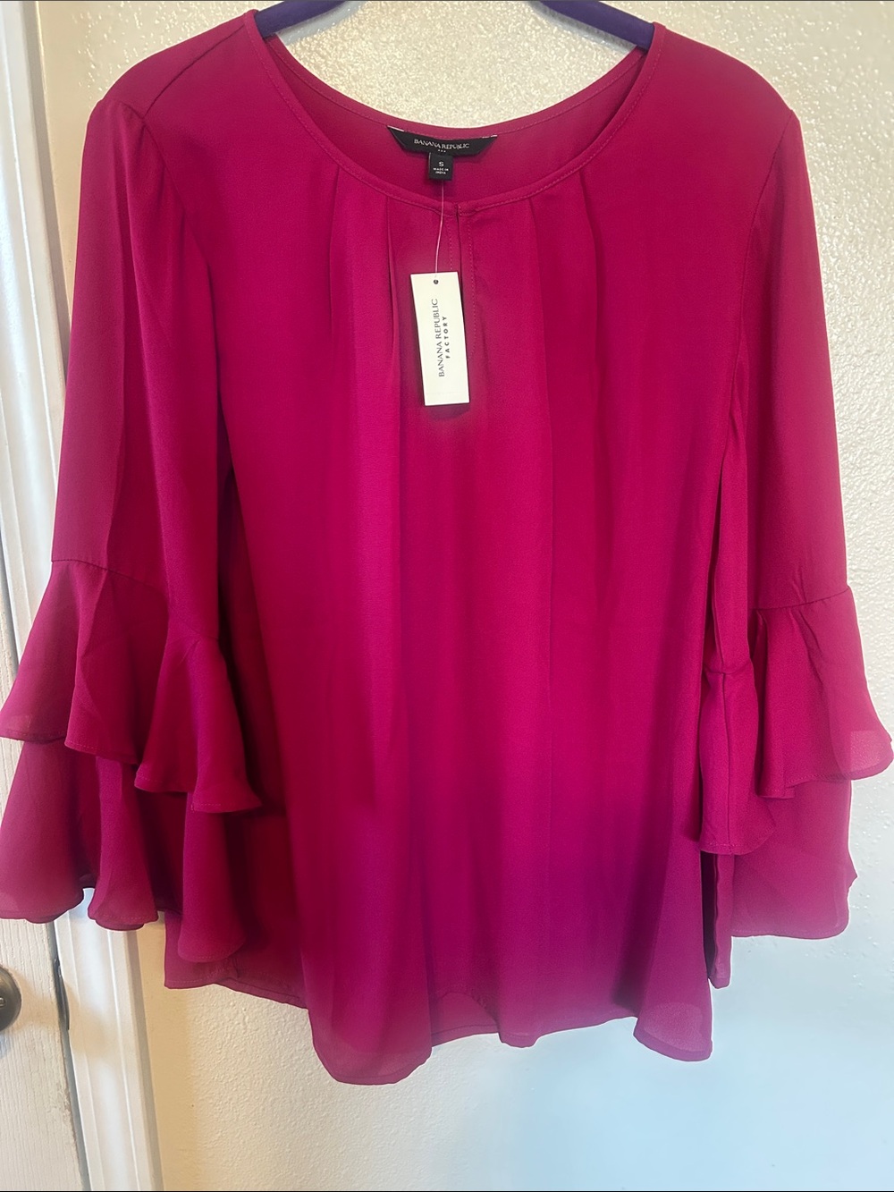 Banana Republic Fuchsia Layered Ruffle Sleeve Blouse NWT